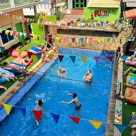 The Funky Village (Adults Only) Сиемрип Экстерьер фото
