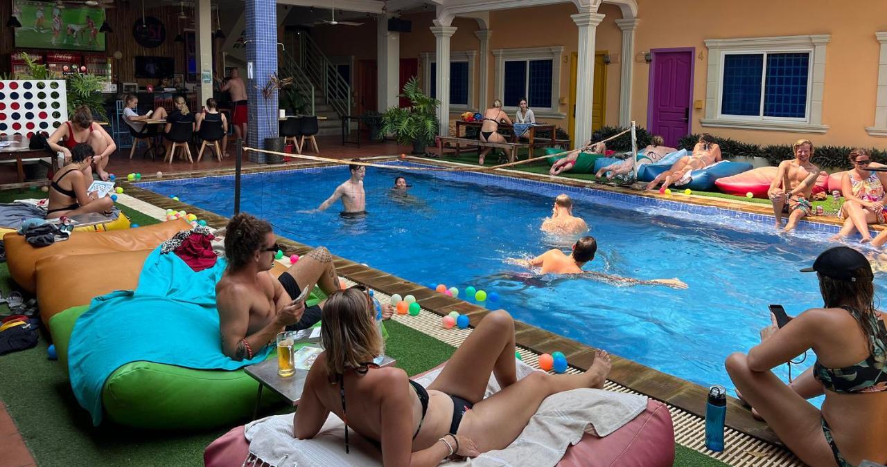 The Funky Village (Adults Only) Сиемрип Экстерьер фото